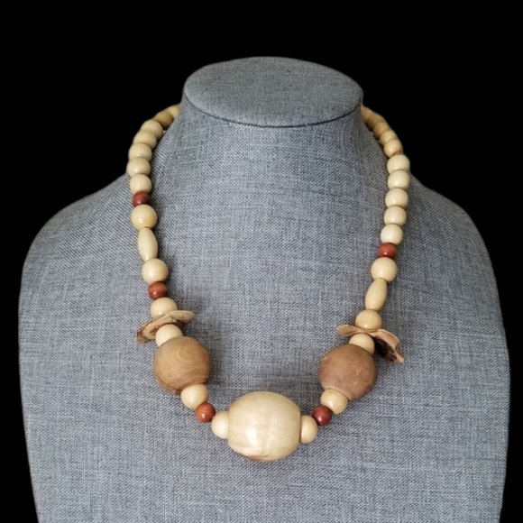 🆕 NECKLACE - Wood - Vintage / 22" long - Picture 2 of 5